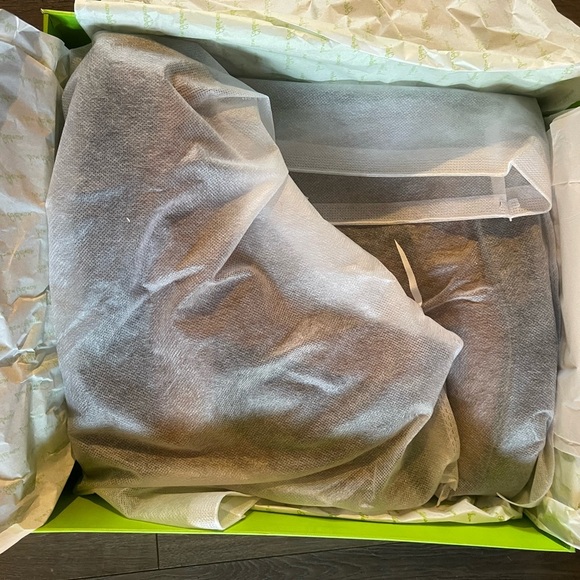 NEW IN BOX Sam Edelman Laguna Chelsea Boot Tawny Brown - Sizes 9 + 9.5 - Picture 8 of 8